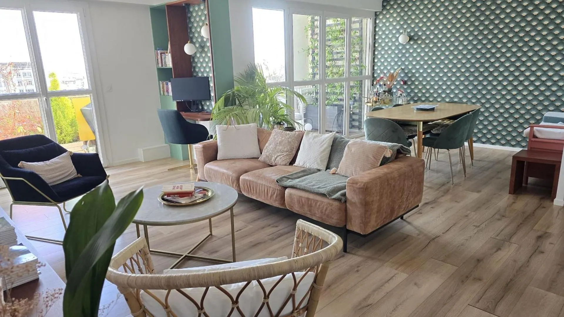 Apartment With Terrace And View Of Paris