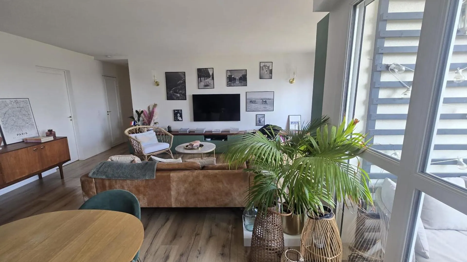 Apartment With Terrace And View Of Paris
