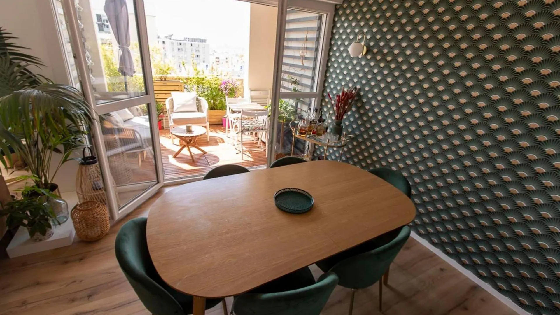 Apartment With Terrace And View Of Paris
