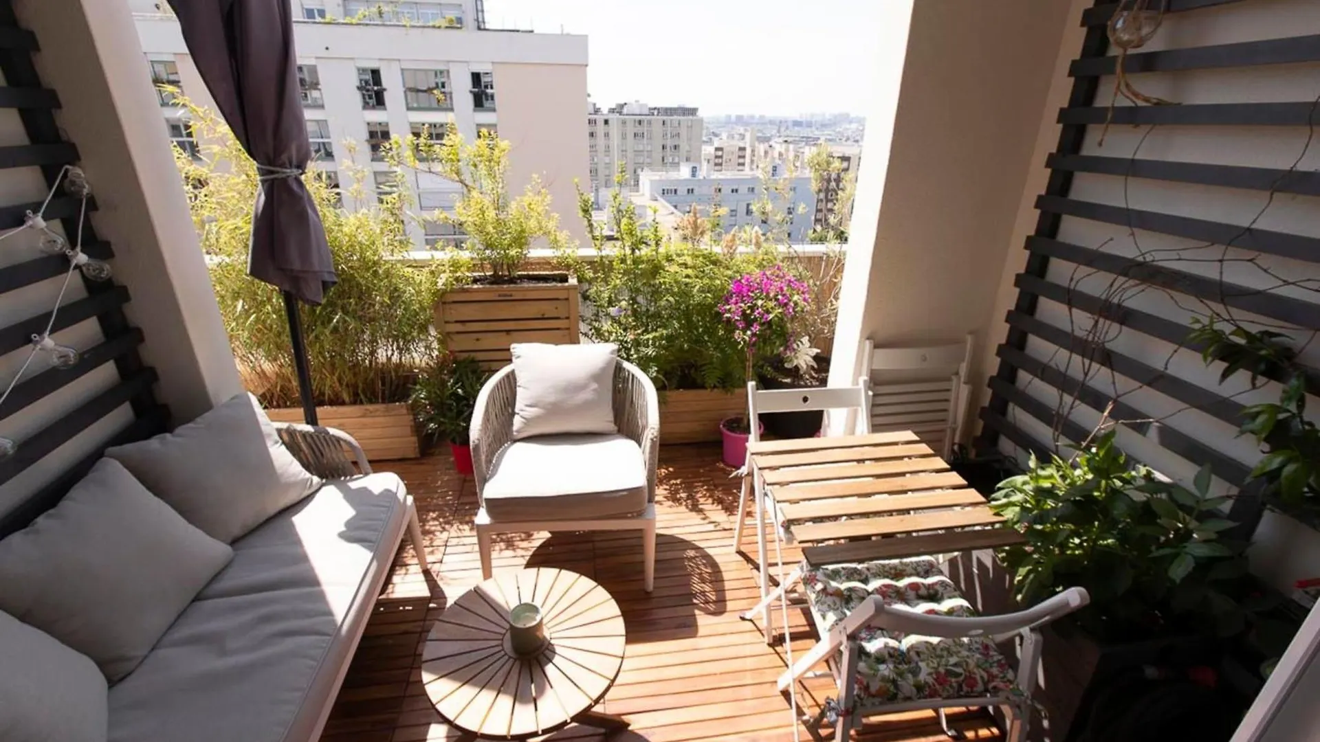 Apartment With Terrace And View Of Paris France